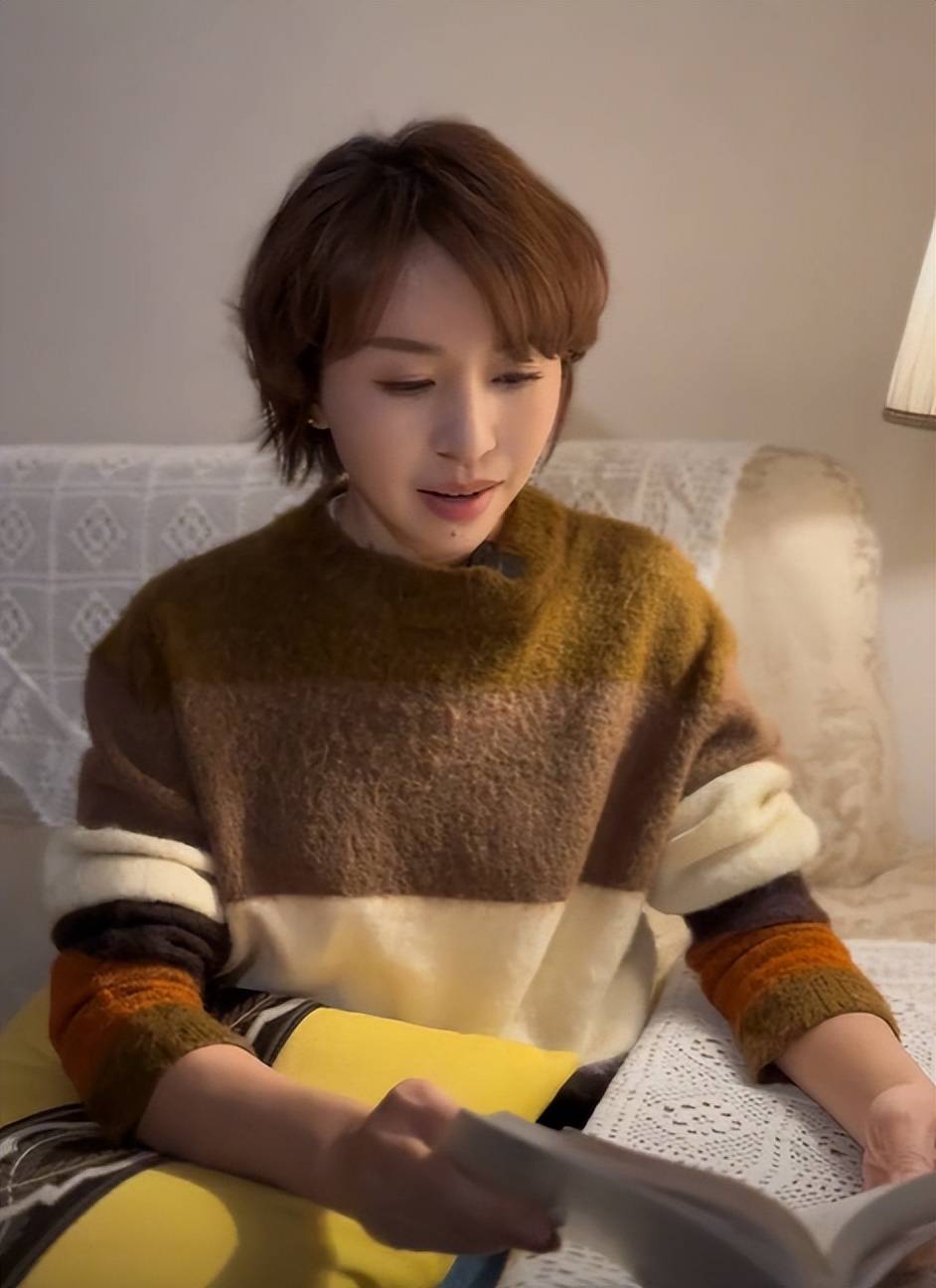 欧阳夏丹:济南出差期间,晚上在南郊宾馆一口气读完小说 《挣脱》