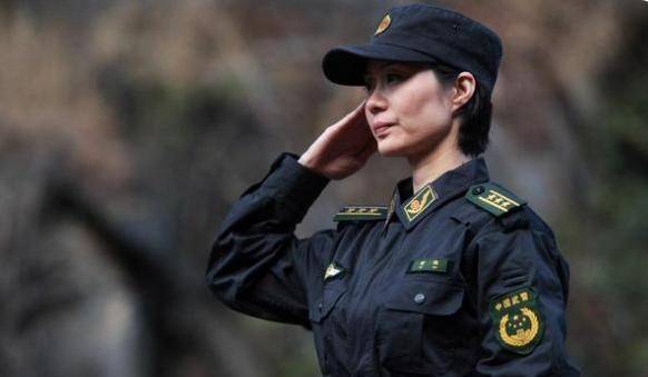 原创警队中的女霸王仅用57秒登上5层楼特种兵都没能超越