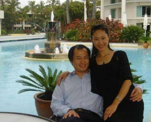 善良的于文华:跟前夫李凡相伴4年分手,今二婚被丈夫宠成公主_李年