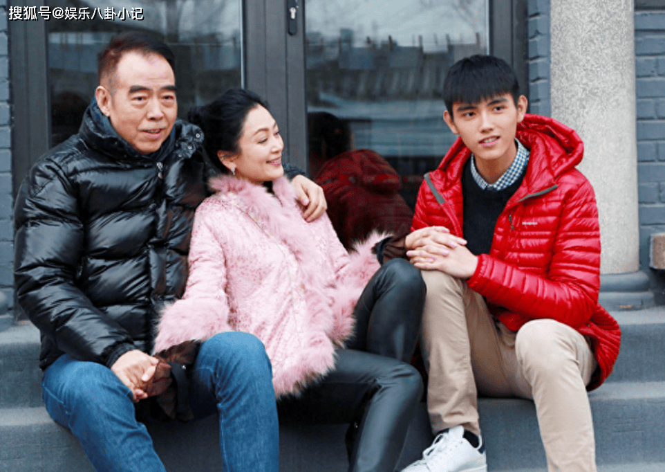 原创张嘉益的表弟姬他从画家到演员无戏可拍时被表哥用14部戏带火