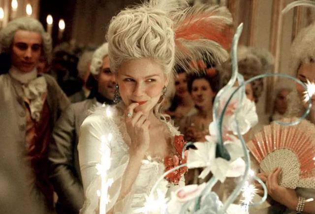 1547年8月7日,不到六岁的玛丽女王坐上了驶往法国的船只.