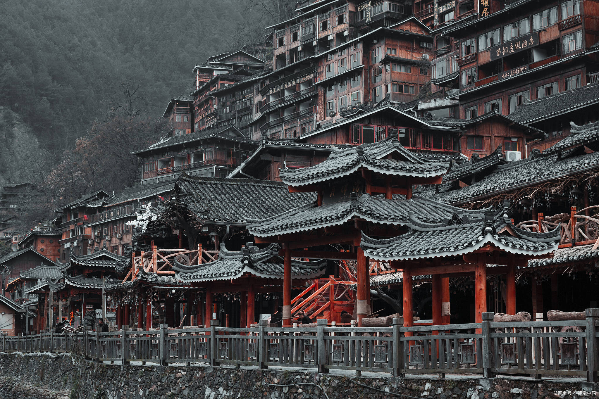 想去张家界苗寨呆一天需要准备多少钱那里有什么历史文化详细行程