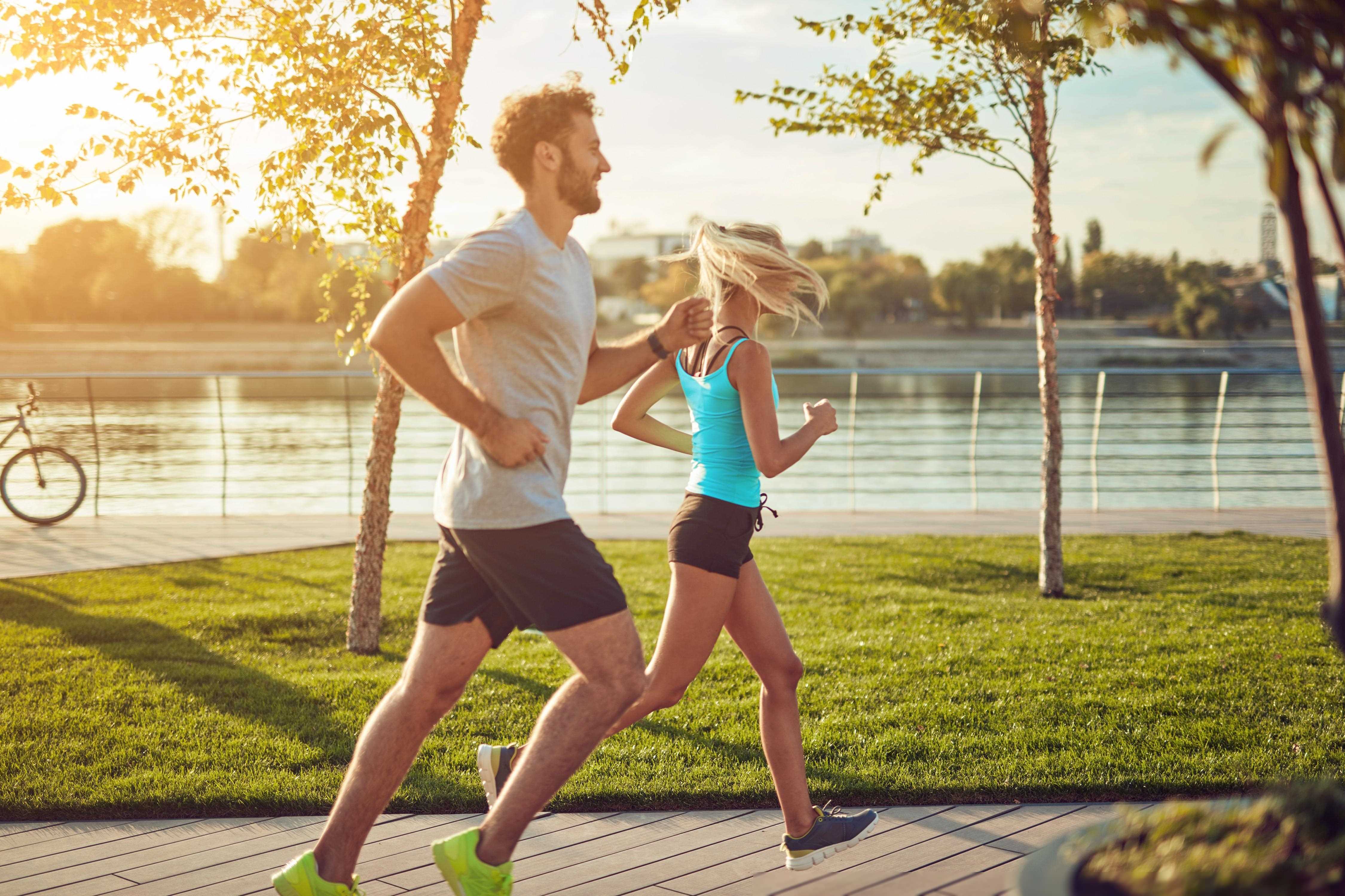 学会慢下来奔跑,体验跑步中的别样美好_训练_身体_希瑟·哈特