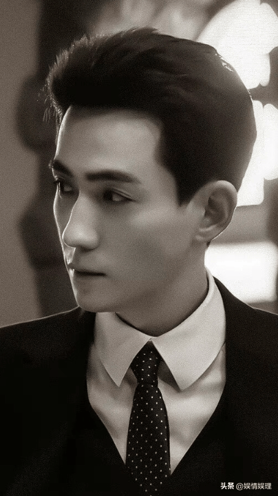 原创3位瘦成纸片人的男星男孩子太瘦了好看吗