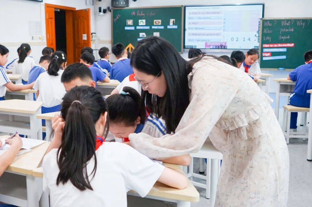 滋养教学展风采教学比武促提升深圳市罗湖小学举办滋养课堂教学大赛