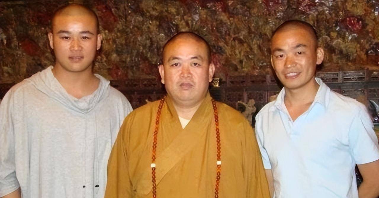 王宝强:"借钱交税"和领"金扫帚"的第一人,其实是个武林高手_少林寺