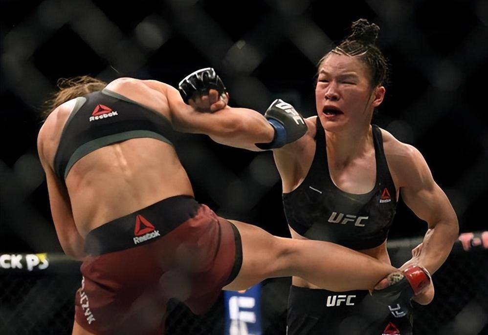 她从国内赛事起步,通过不懈的努力和实力展现,逐渐在ufc这个顶级赛事
