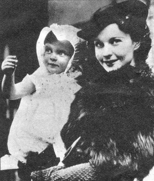 又嫁给一个有老婆的男人,重病时丈夫正忙着约会_费雯丽_奥利佛_电影