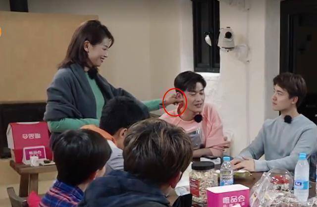 从这糟糕的节目看职场,最好的管理者竟是他,连刘涛都佩服_张翰_员工