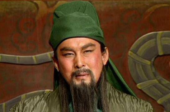 后用口拔箭,在血流不止的情形下还能追杀韩福;被曹仁部下的毒箭射伤后