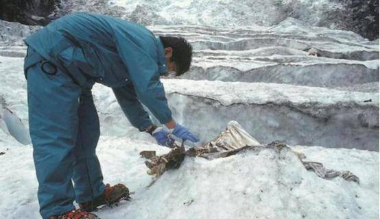 原创91年17位登山队员在梅里雪山遇难生前日记记录诡异内容