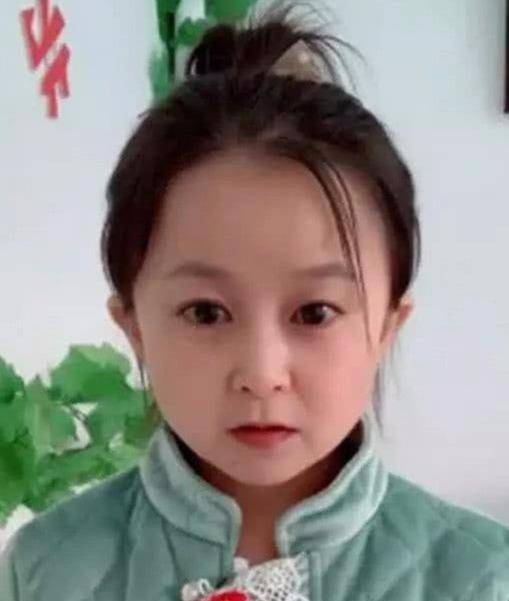 原创袖珍人朱洁因身高被叫矮矬子嫁袖珍人秦学士被宠成公主