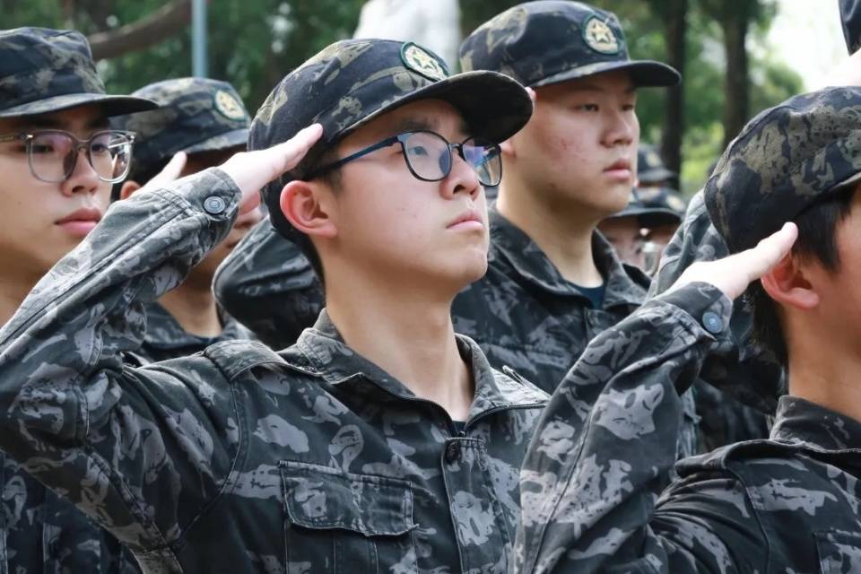 缅怀先烈铭记历史丨博罗县榕城中学开展2024年清明祭英烈主题活动