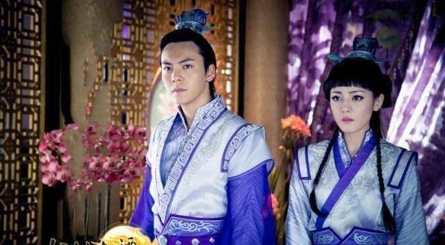 然而,谁都没曾想到,热巴会在杨幂与李易峰主演的《古剑奇谭》当中,仅