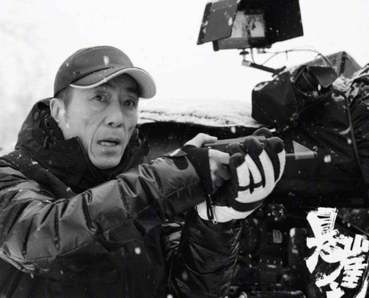 原创悬崖之上全网票房第一让两大影帝出演张艺谋这部电影太狠