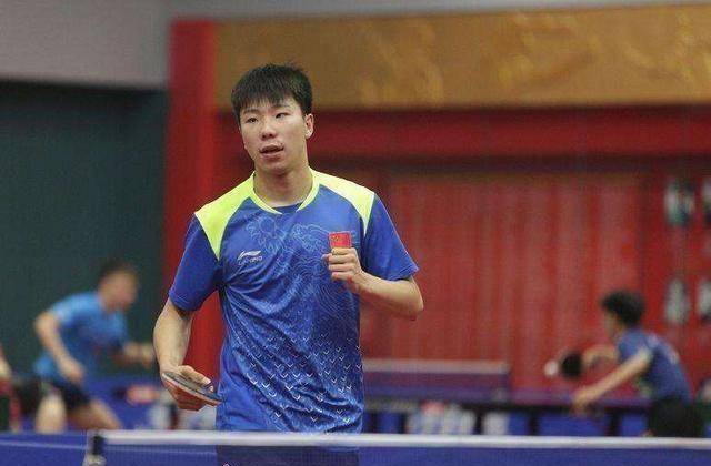 打球要动脑国乒5连败教练无奈摇头00后小将难敌张本林昀儒