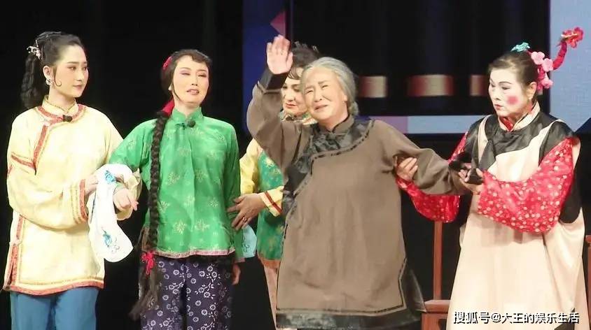 原创丑娘张少华面丑心更丑年轻时作恶多端晚年风水轮流转