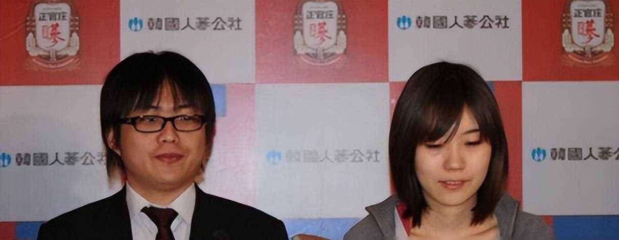 原创棋圣聂卫平长子改国外身份娶国外女子坚决不让混血儿子姓聂