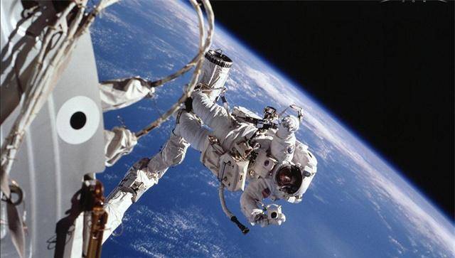 原创3位宇航员永远长眠在太空只有他飘到了冥王星即将飞出太阳系