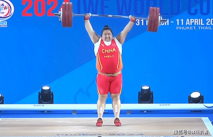 原创神力盖天中国300斤女大力士包揽3金举重队唯一一人王者归来