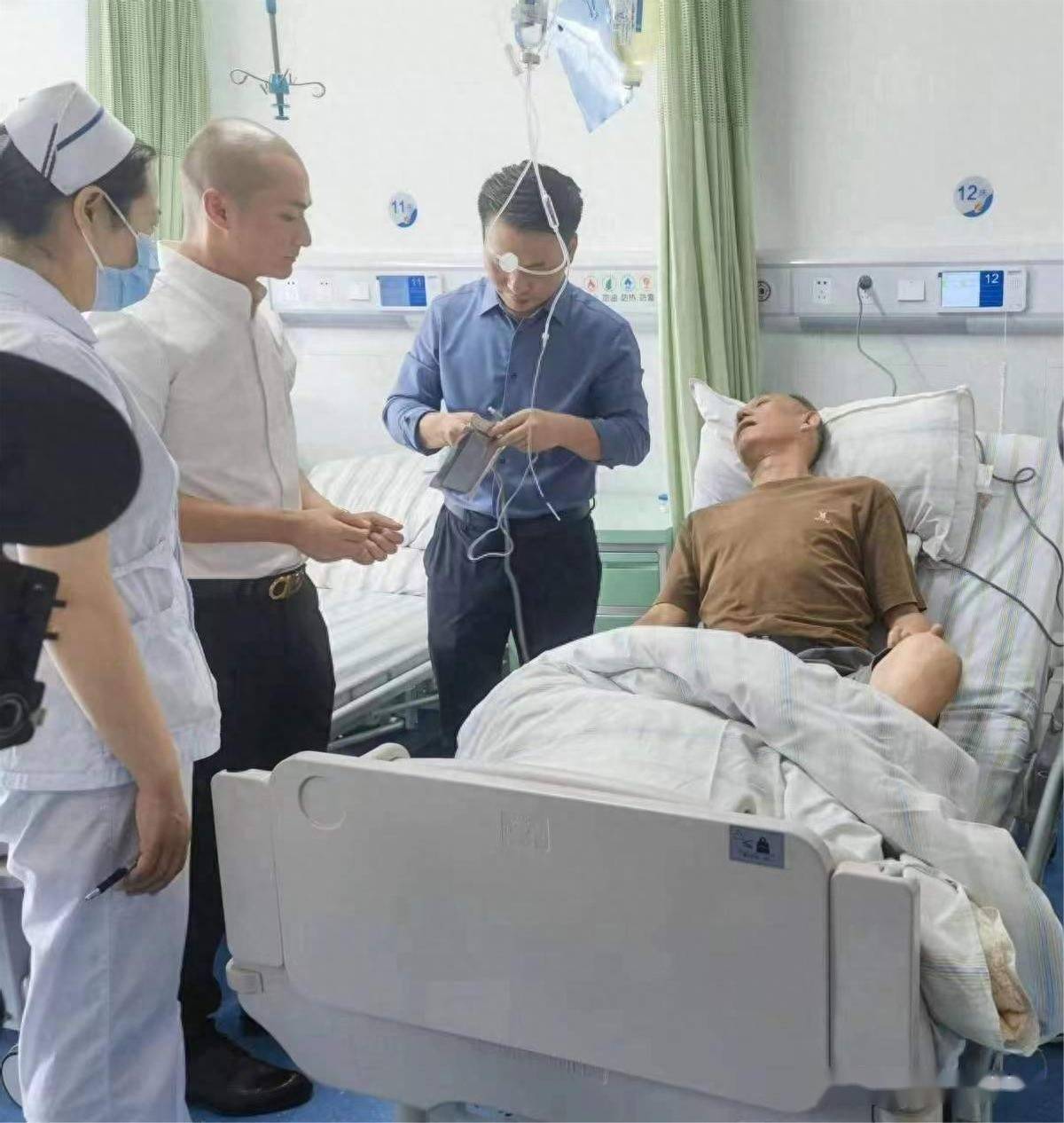 人民医院的10台远红外磁电脉冲治疗仪是由中锦康河南生物科技有限公司