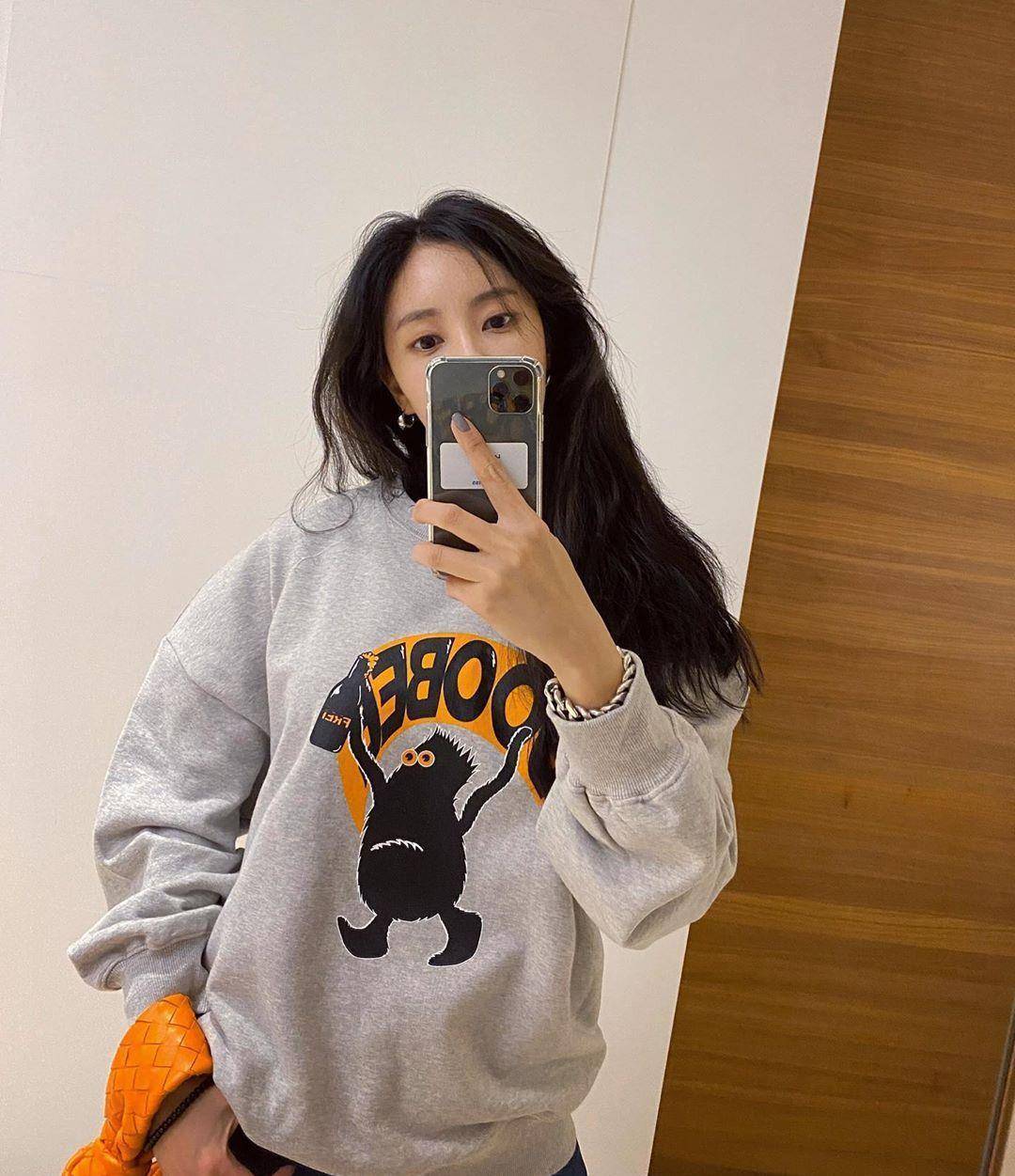 原创朴孝敏16套春季对镜穿搭配色简约风格百变照着穿准没错