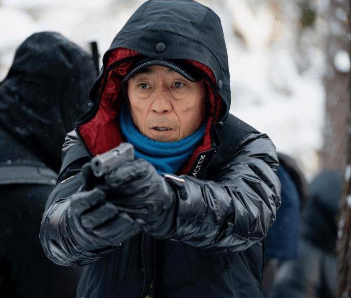 张艺谋还是那个王者张艺谋是《悬崖之上》的总导演,从选择演员和拍摄