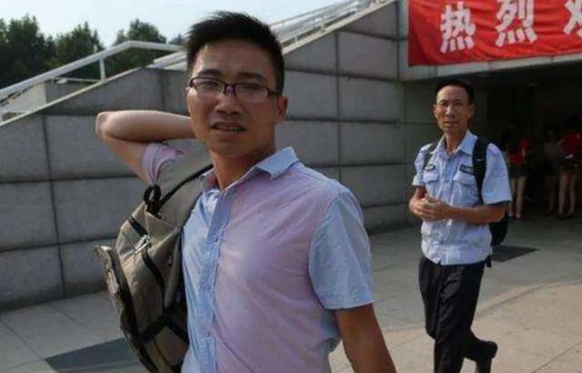 原创广西考霸吴善柳拒读北大10次参加高考圆梦清华他现状如何