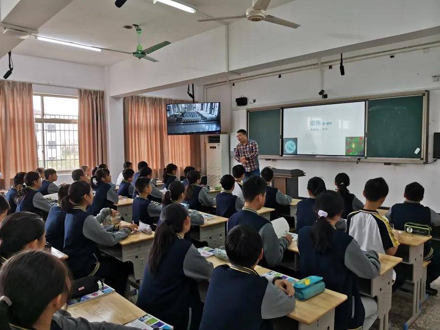 湖南长沙天华中学图片