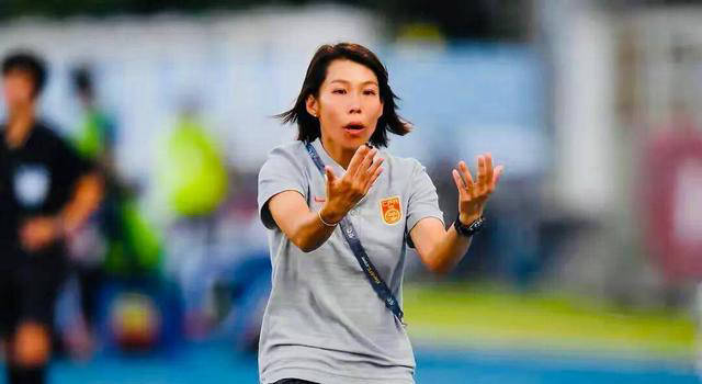 原创史上最受争议的亚洲最佳女足教练陈婉婷