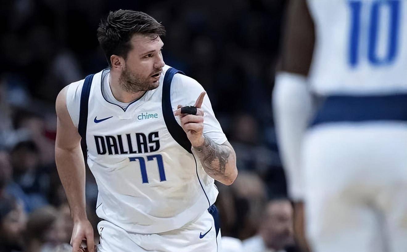 东契奇刷爆四项纪录!_比赛_胜利_达拉斯小牛队