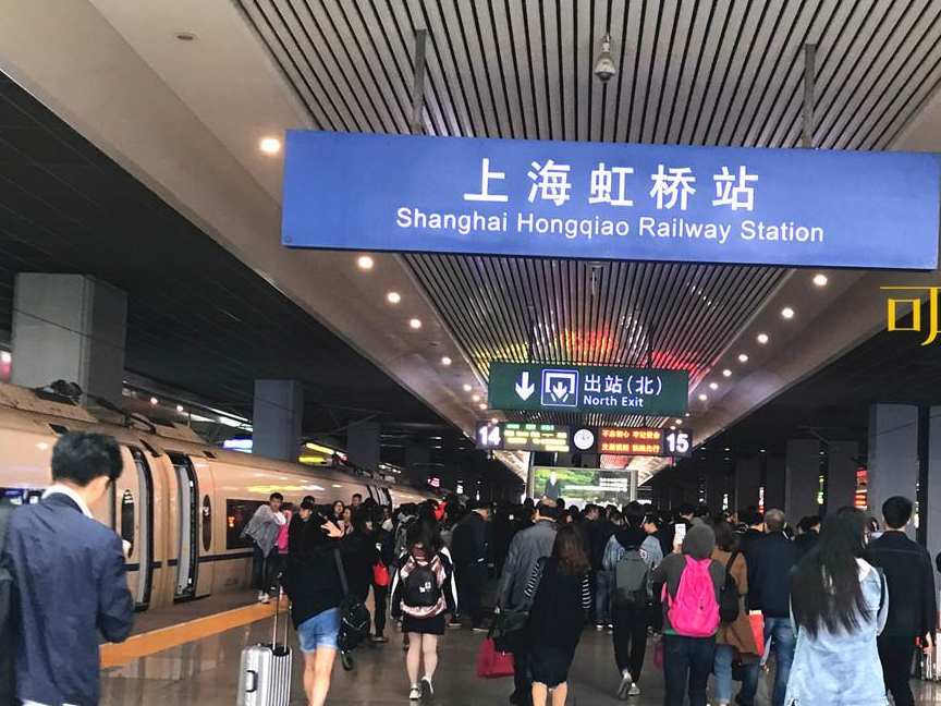 原创小宁波假期逛大上海没吃上阿大葱油饼来碗馄饨小笼汤包也不错