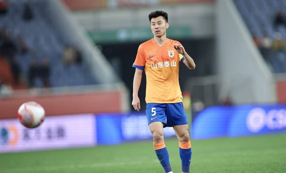 郑铮当时差点也练伤了.