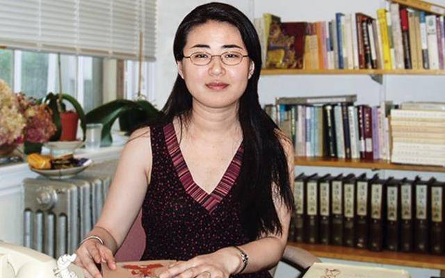 原创22年前天才少女田晓菲非要嫁给大25岁的美国导师现今怎样了