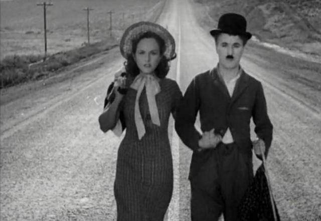 卓别林父亲去世母亲患精神病被美国驱逐20年却成为喜剧大师