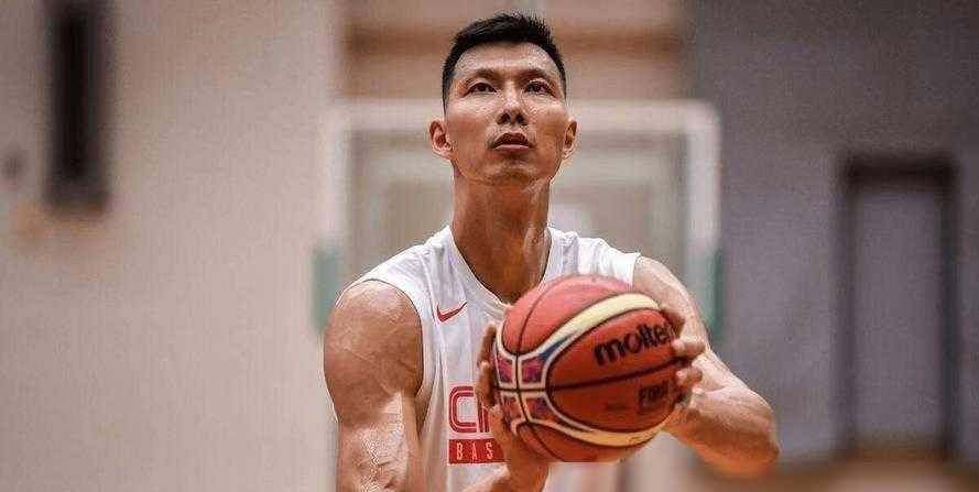 原创cba最美老板娘身价40亿给易建联亿元合同后背纹身显