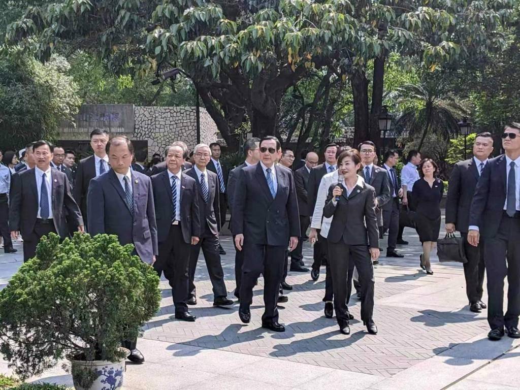 先去卢沟桥再去故宫,一句话让"台独"哑口无言_两岸_中国_同胞