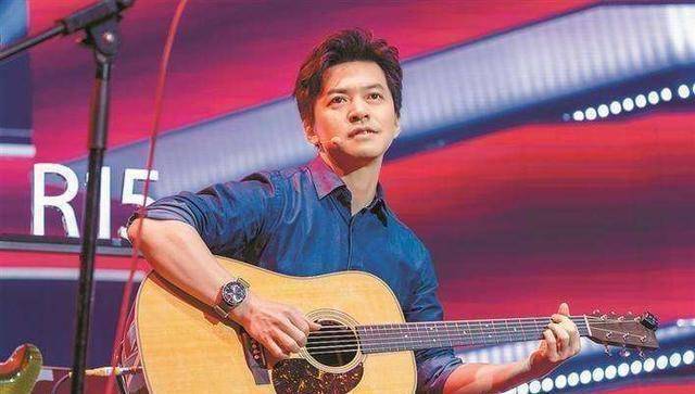 原创到底是谁能离开评委位置谢霆锋和庾澄庆吗网友有话说