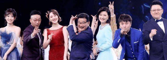 字幕上给出的资料,这个新晋的主持人名字叫王爽当然了,王爽出镜之后