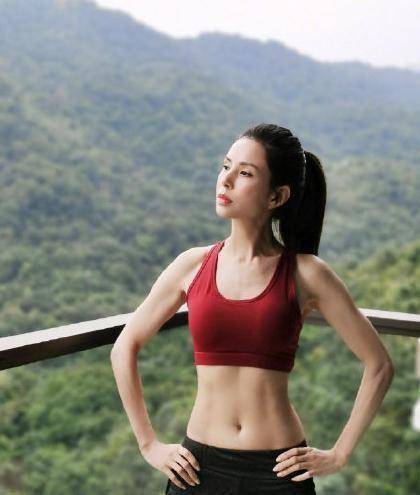 原创东方女神李若彤想不到身材如此欧美晒出健身照那刻网友懵了