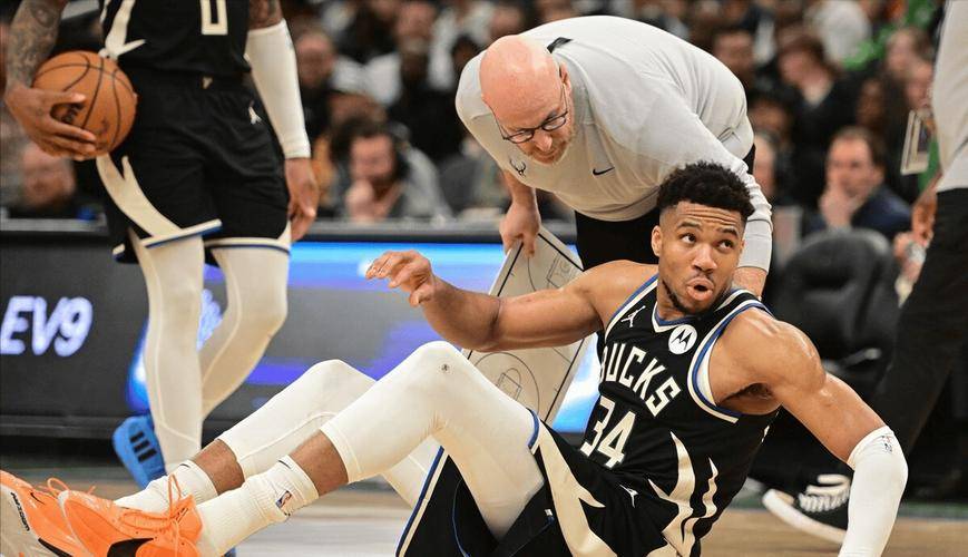 官宣字母哥常规赛报销左小腿肌肉可能遭遇一级拉伤