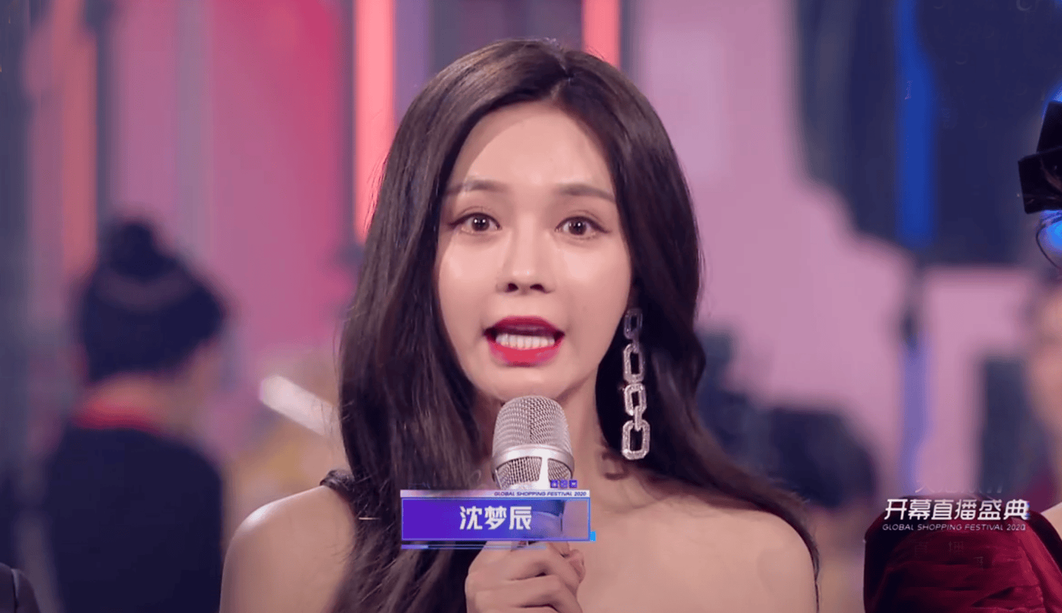 原创同样是浪姐里陪跑芒果主持4小花风评不同2人归