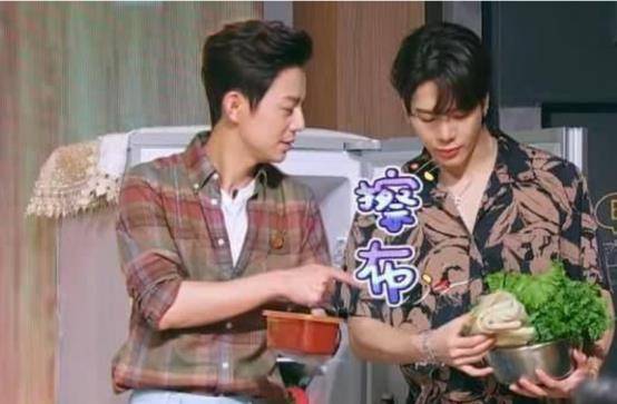 王嘉尔称豆皮为擦布,北方柿子将搞懵陈赫_林更新_戚薇_何炅