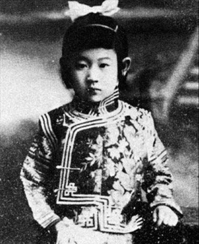 男装丽人川岛芳子情路坎坷爱过也辜负过