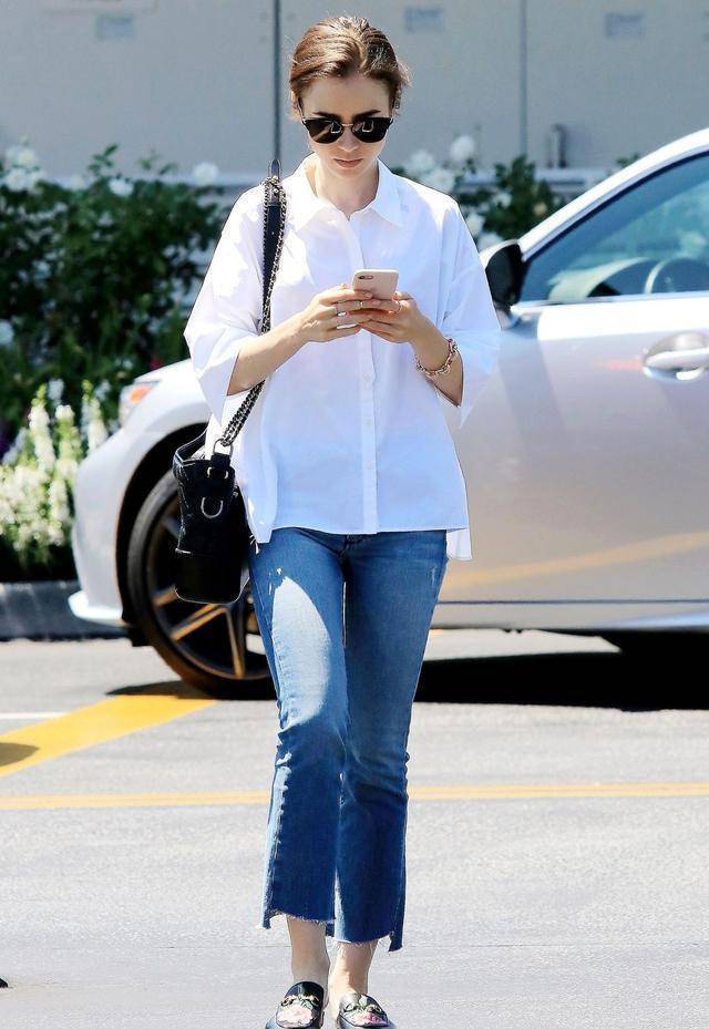 然而很多女生在穿衬衣的时候,最常见的穿法无非就是将衣角塞进裤子