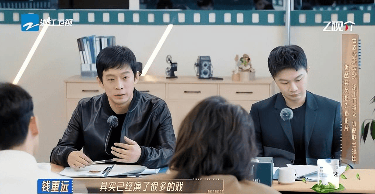 那会儿,黄澄澄可是芸芸众生中的一枚小小的"虫豸".