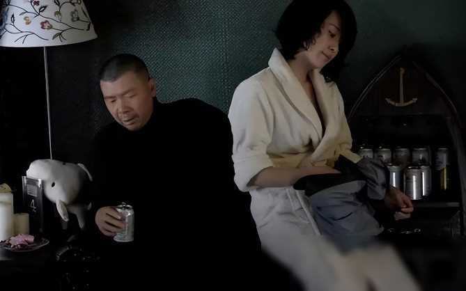 徐帆丈夫冯小刚屡次背叛却不离不弃如今的她证实许晴没说错