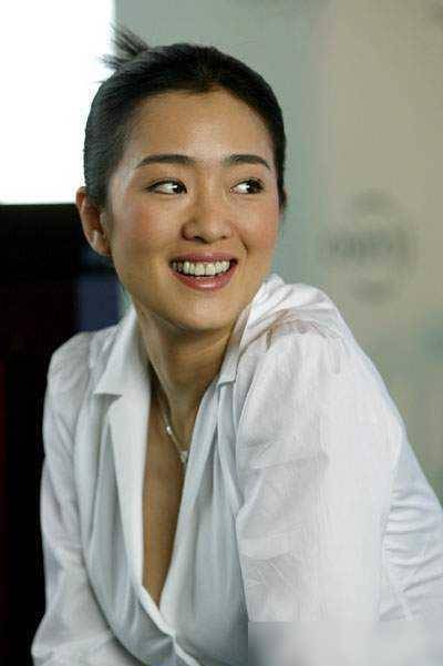 原创70岁米歇尔表白52岁巩俐我年入5亿巩俐我每周做4次有