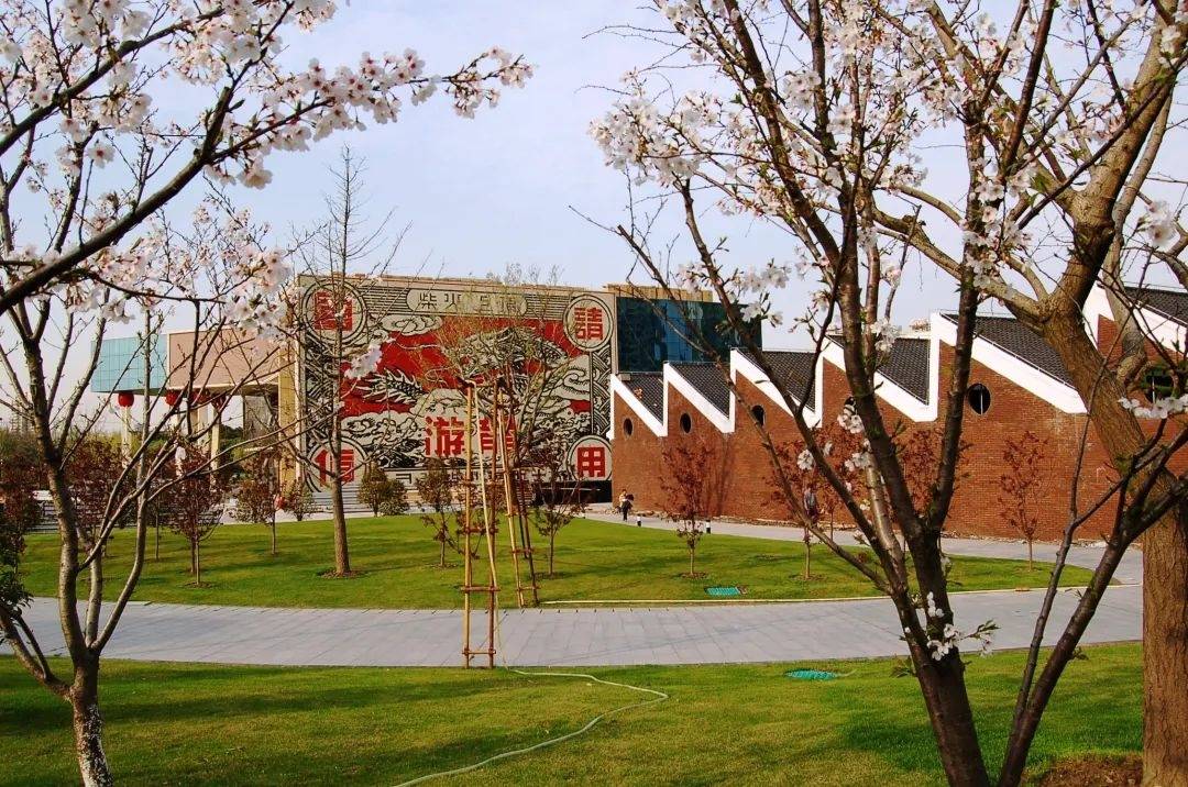 春暖花开来一场半马苏河公园citywalk