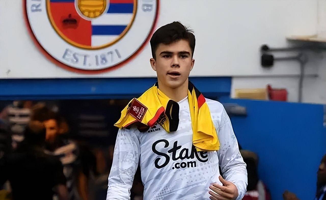 原创滕哈赫谈曼联季前赛备战减少旅程多带青训哪些青训有机会